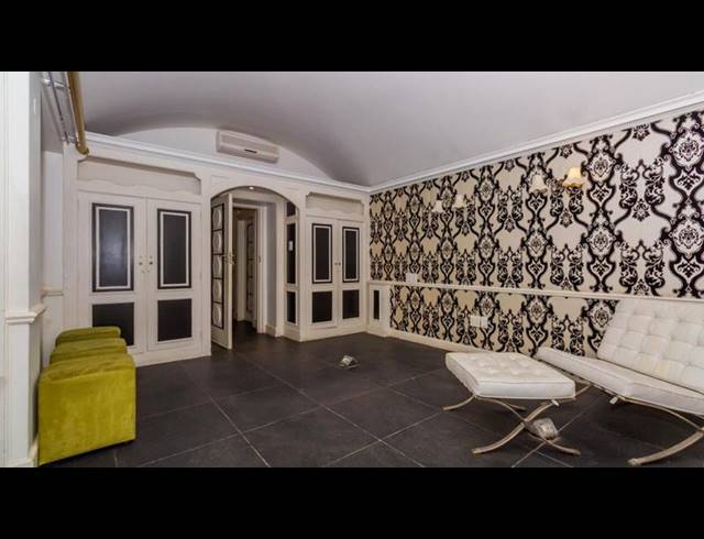 645M² OFFICE FOR SALE IN SAXONWOLD